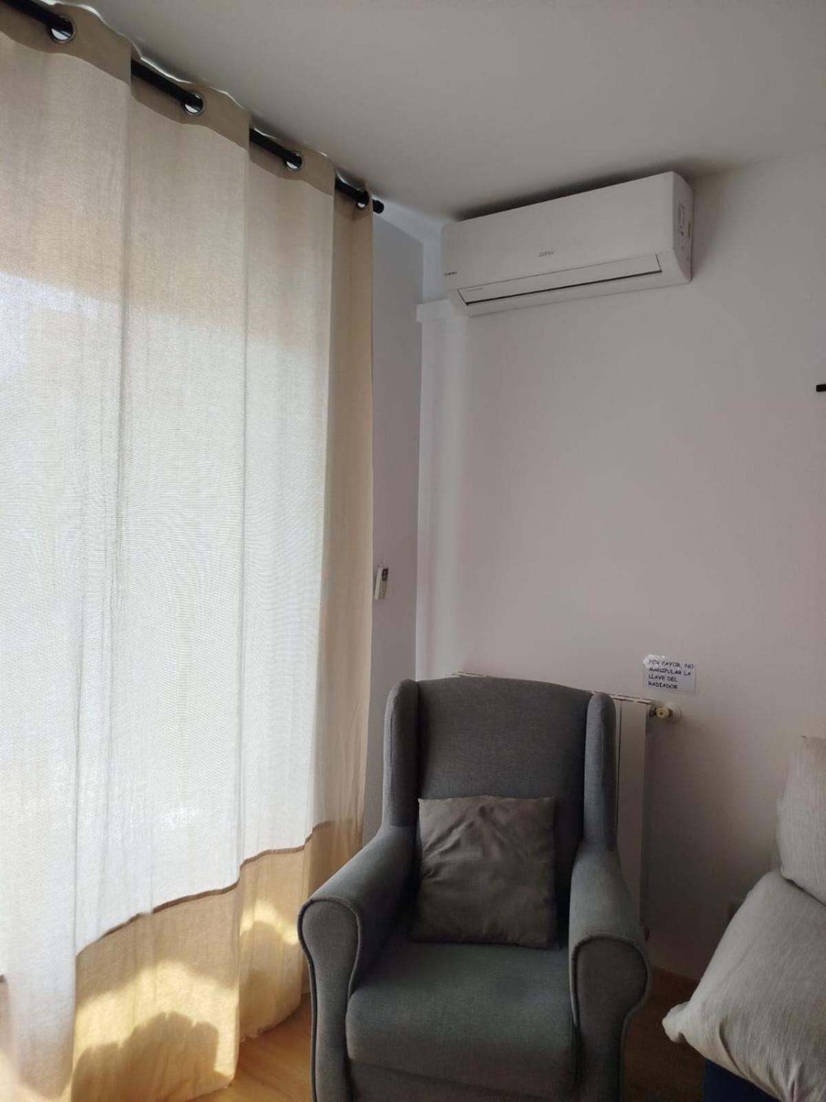 Acogedor Apartamento En Huesca Exterior foto